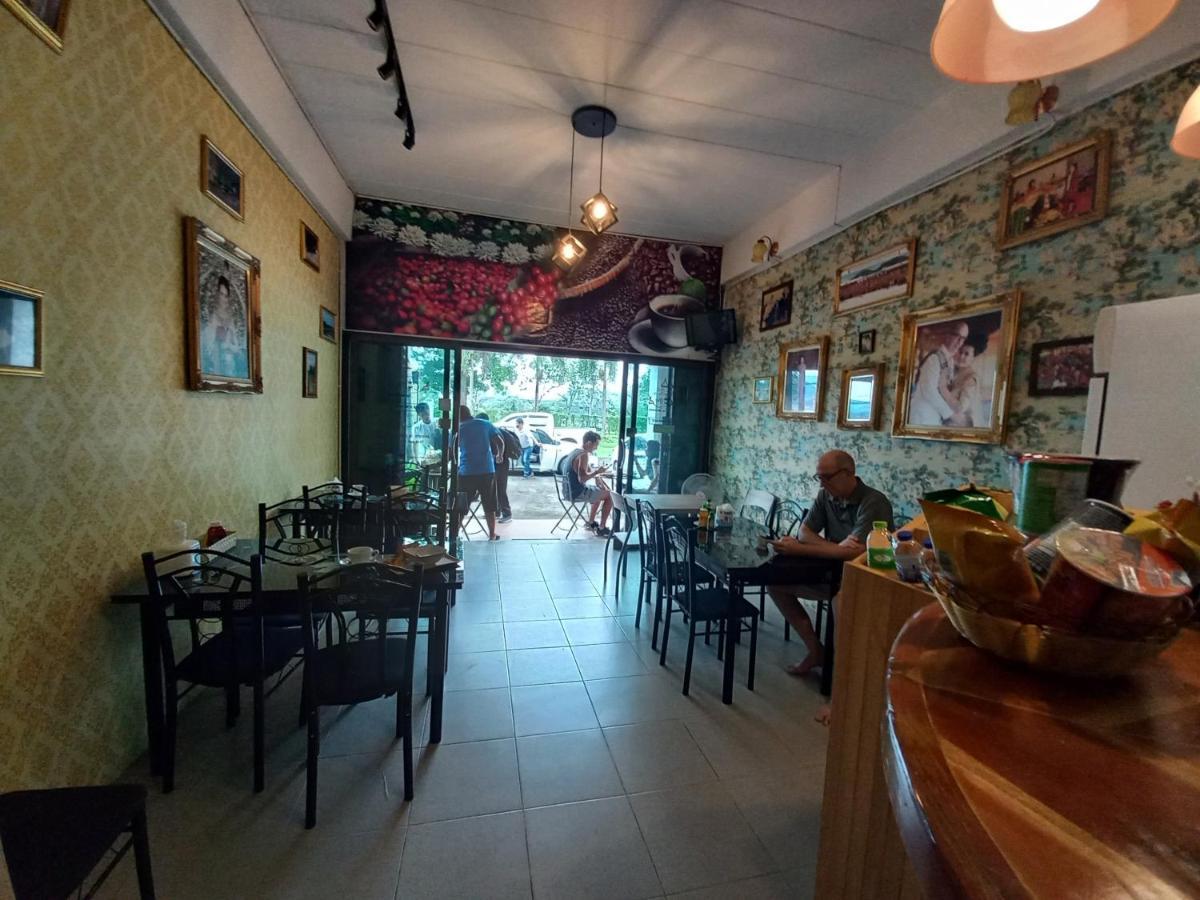 Amaretto Hostel Surat Thani Exterior foto