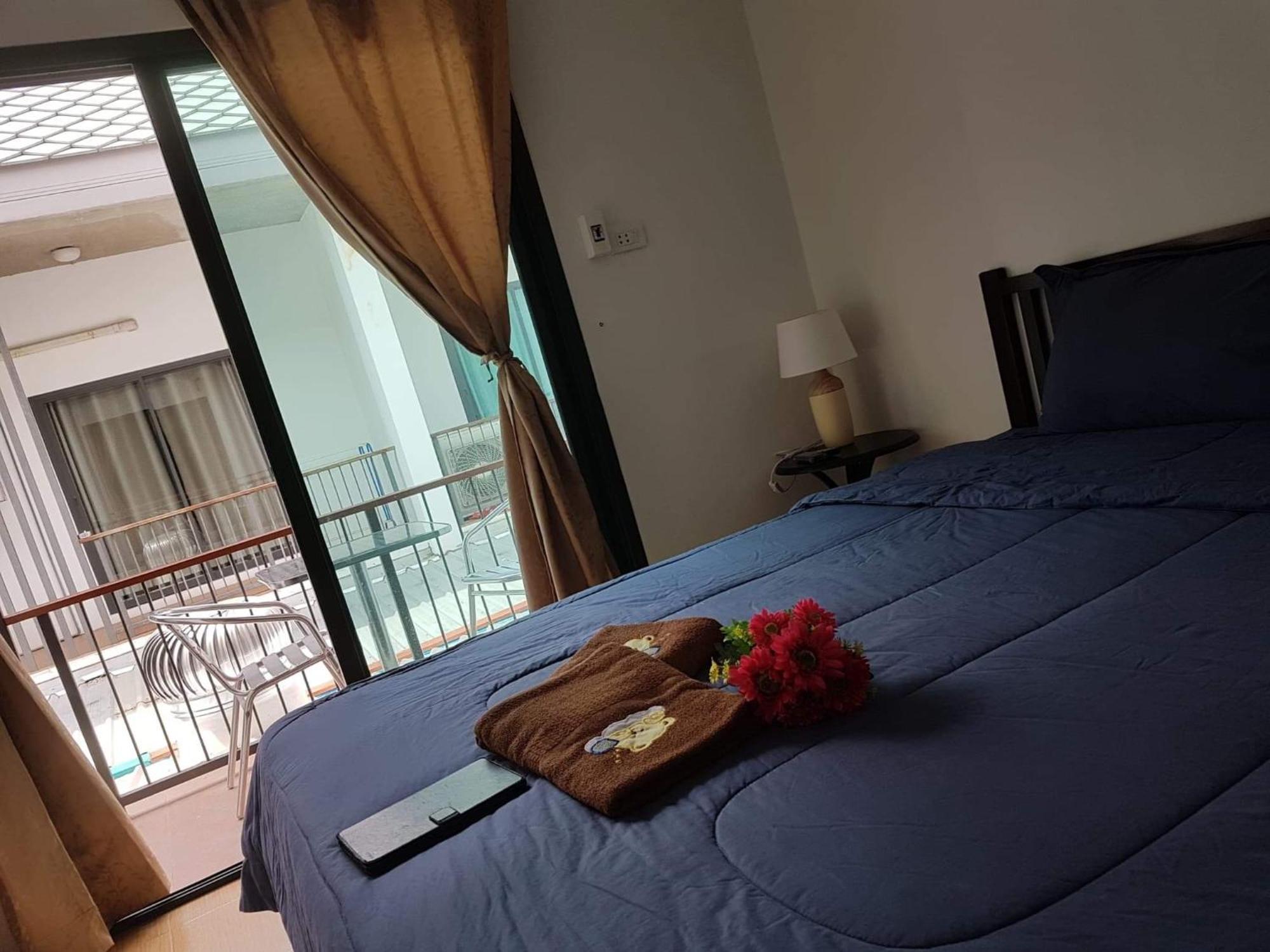 Amaretto Hostel Surat Thani Exterior foto