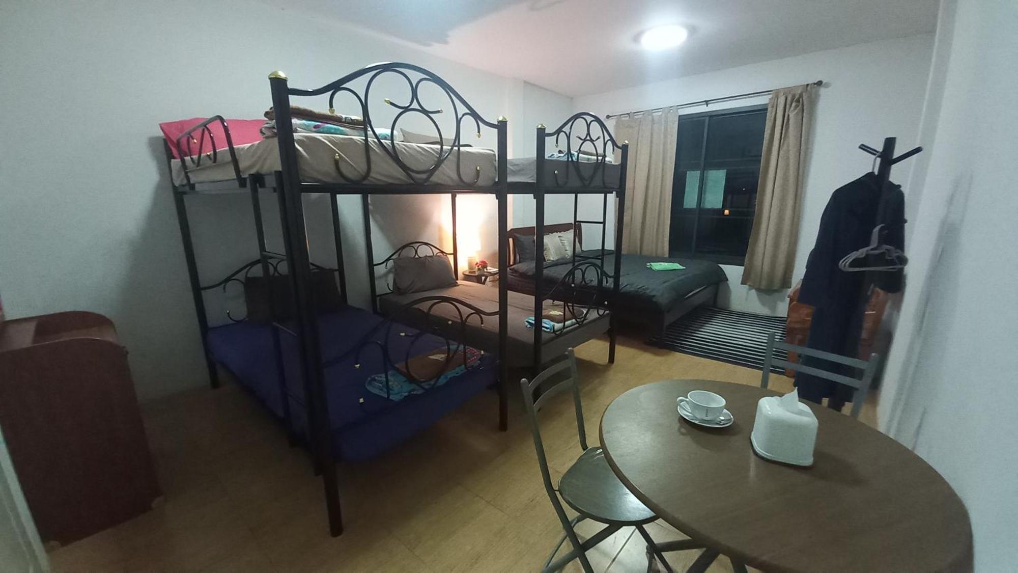 Amaretto Hostel Surat Thani Exterior foto